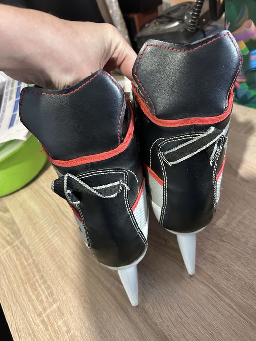Ковзани хокейні  TRI-GOLD 42розмір
