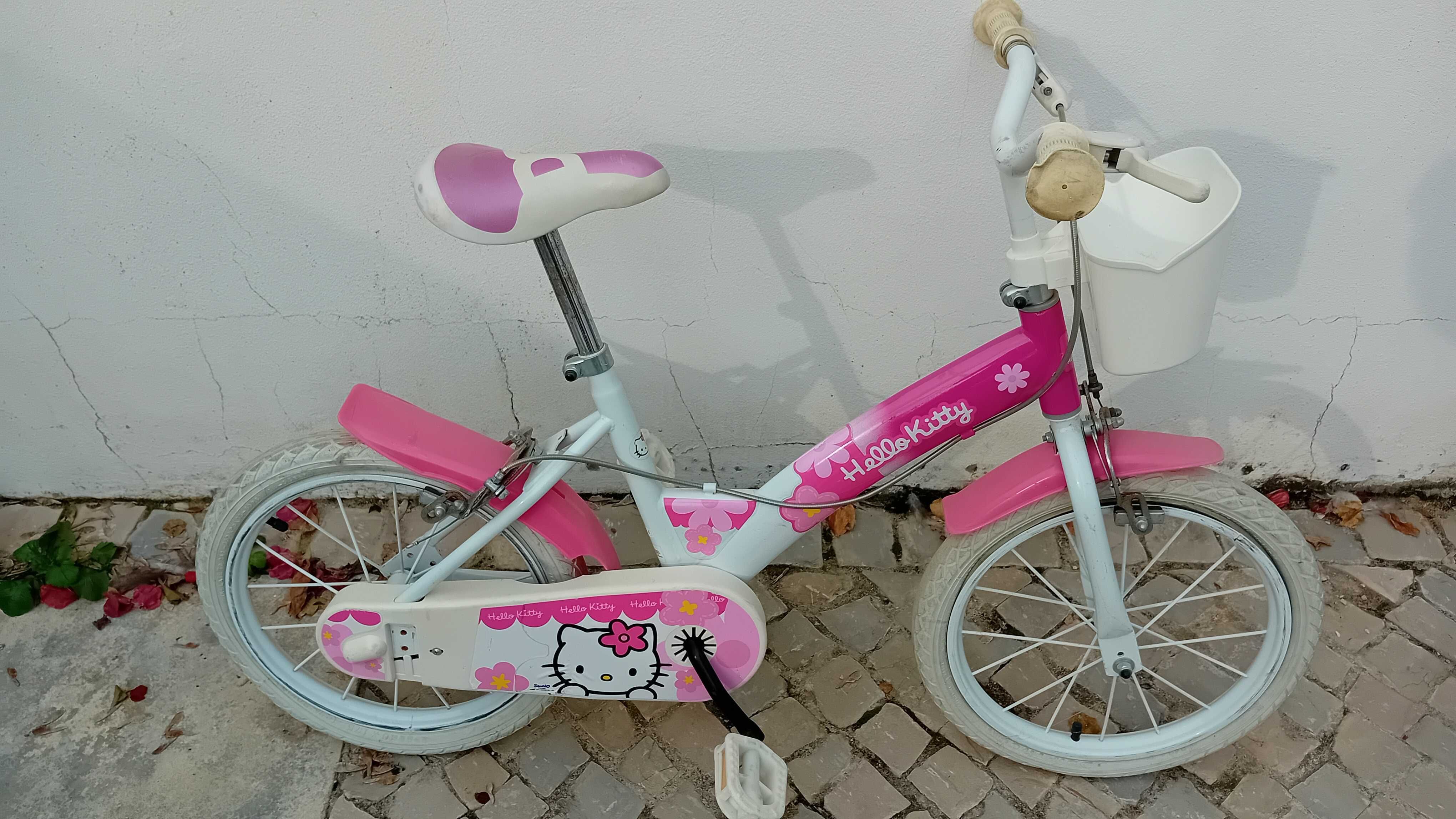 Bicicleta de crianca Hello Kitty