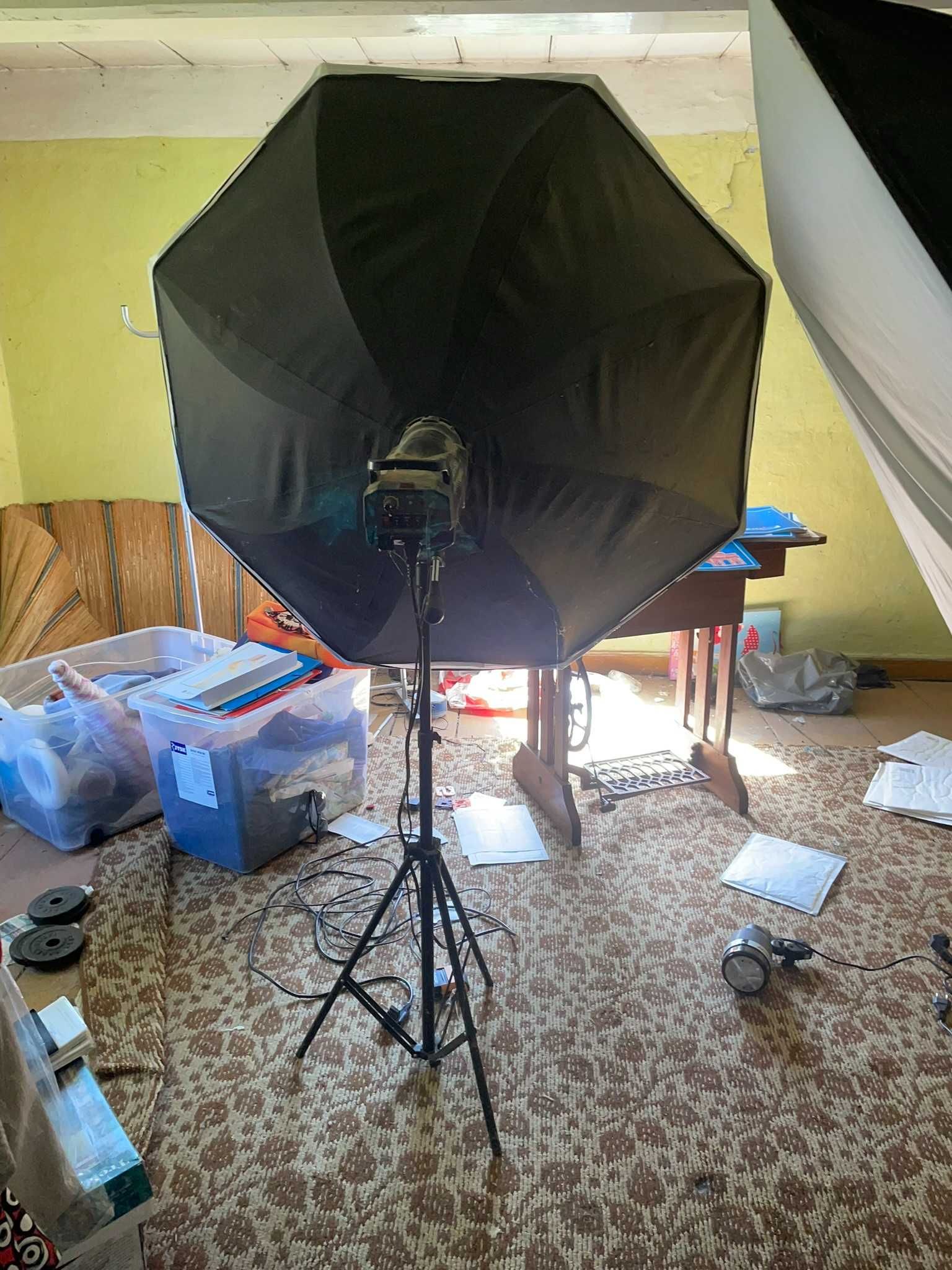 STUDIO FOTOGRAFICZNE - Lampy x5, statywy x3, softbox x3