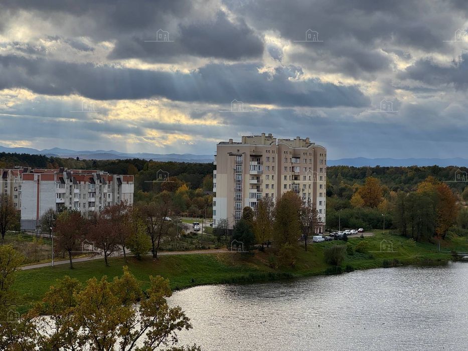 Видова квартира біля озера. Моршин