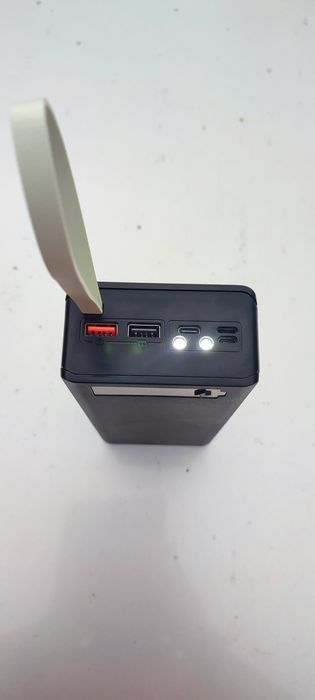 Продам павер банк з дисплеєм на 50000 mAh