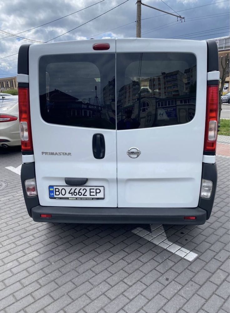 Opel Vivaro в ідеалі пасажир