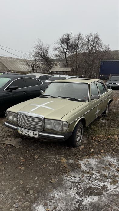 Автозапчастини для Mercedes-Benz w123 2.0