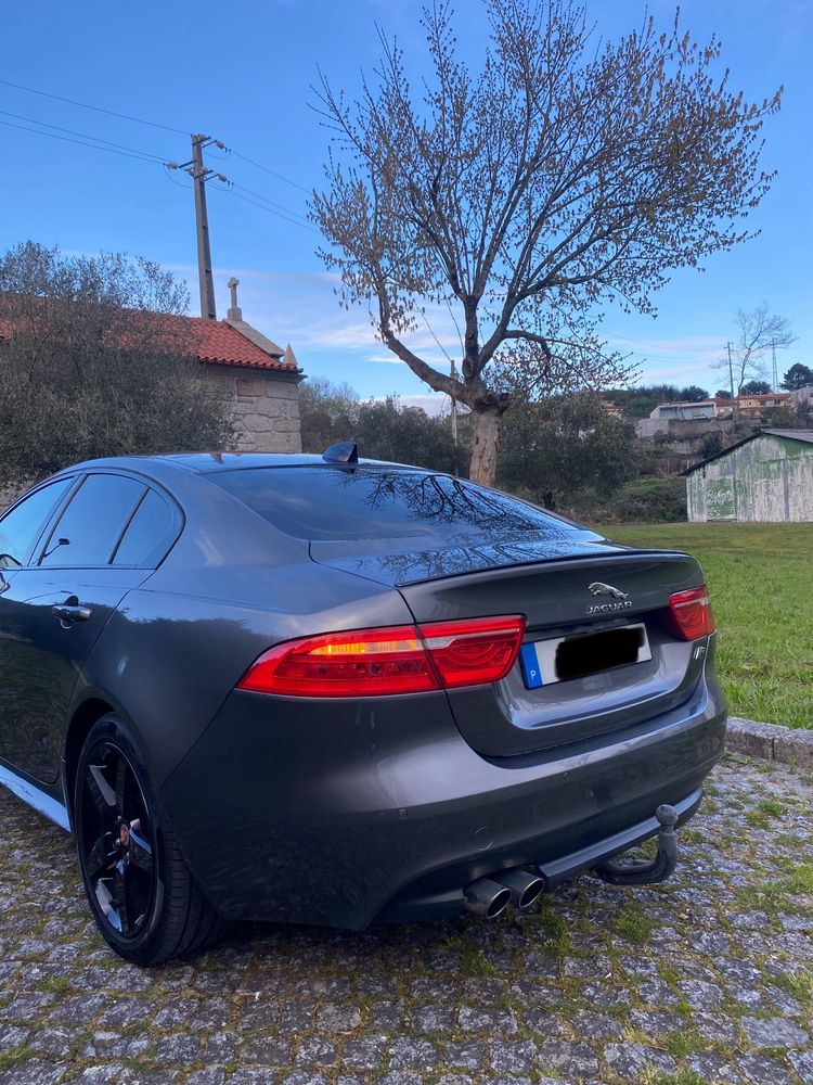 Jaguar XE 2.0 R-Sport 180cv