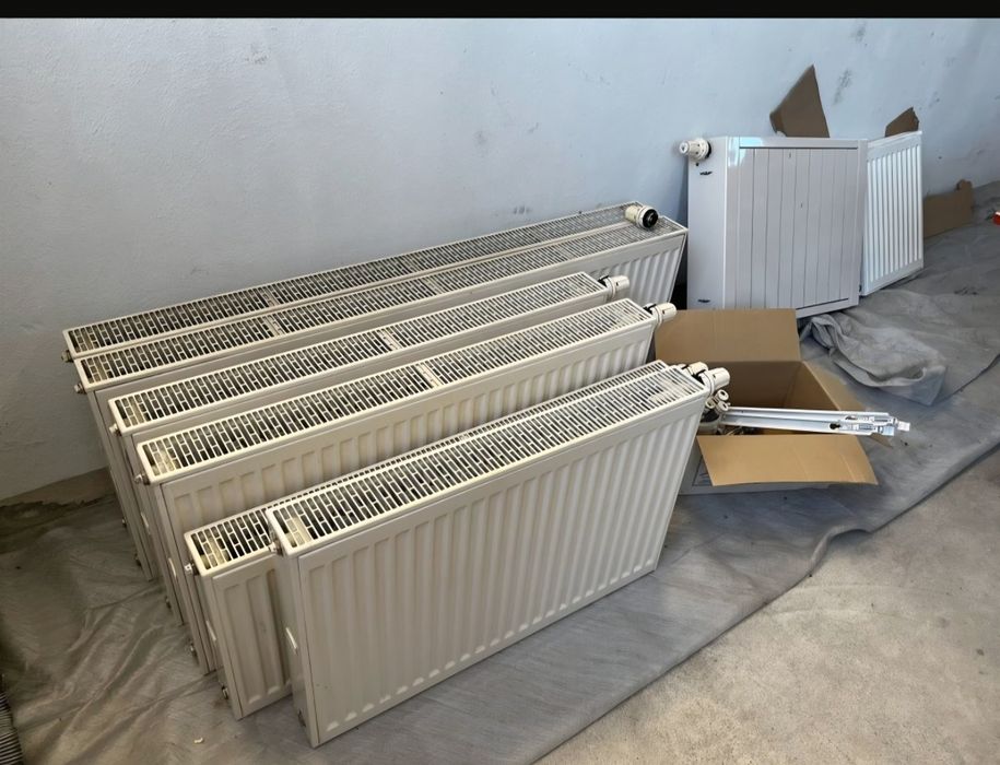 Grzejniki biaĺe panelowe