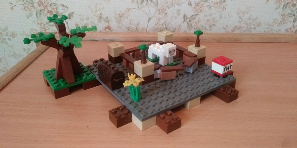 Лего конструктор в отличном состоянии