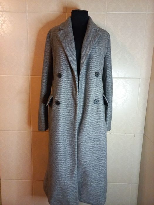 Пальто жіноче сіре