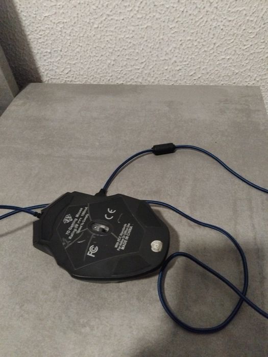 Professional RGB Gaming Mouse – High Precision and Futuristic Design!64551980527490121