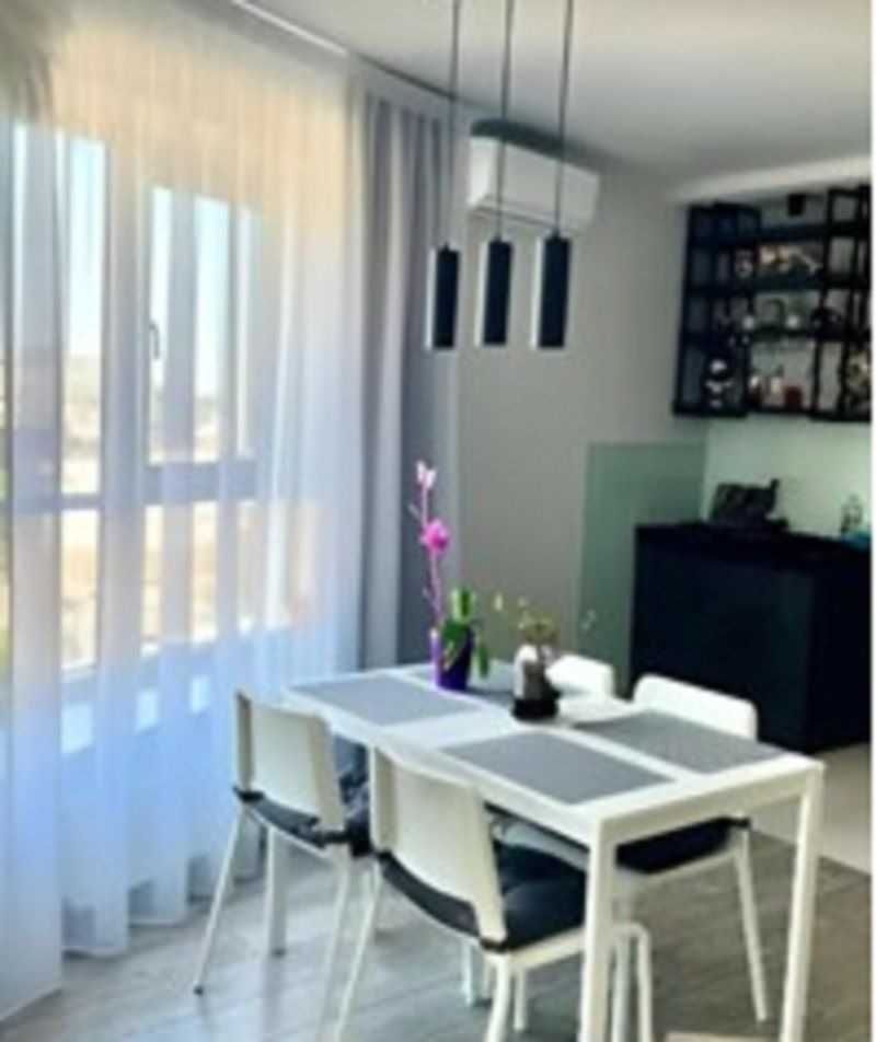 Продаю 2-3к. кв. у центрі Антоновича,109, генератор
