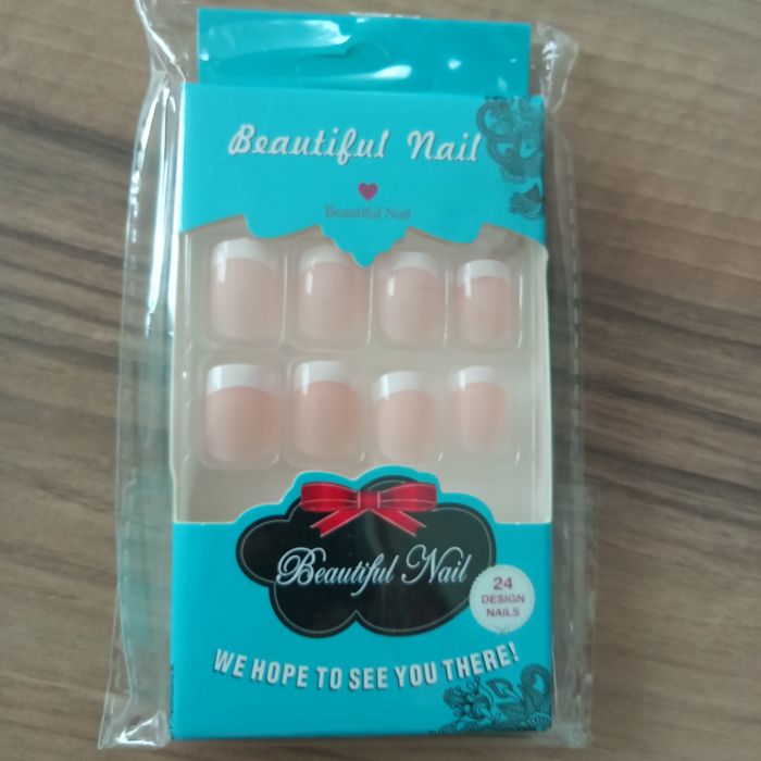 Sztuczne paznokcie ( różne wzory)