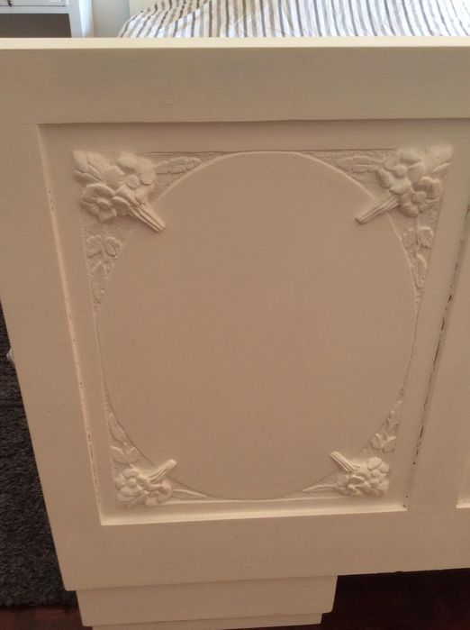 Mobília de cama restaurada