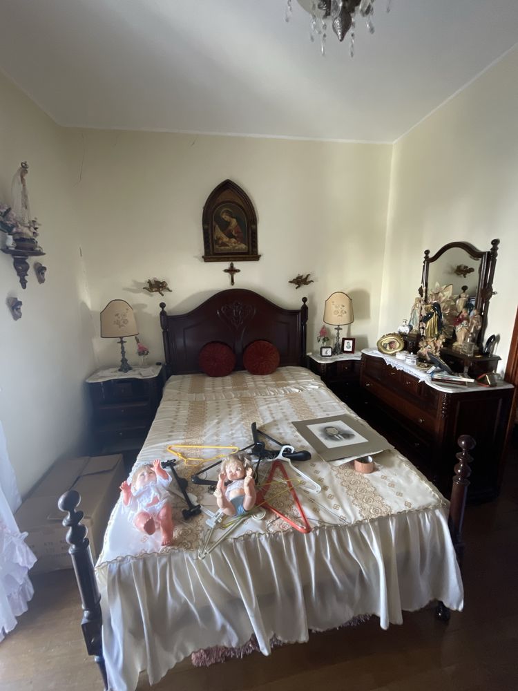 Mobilia de quarto antiga vintage em belissimo estado