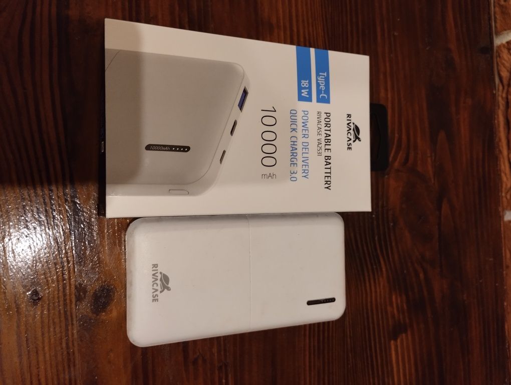 Павербанк RIVACASE 10000 mAh