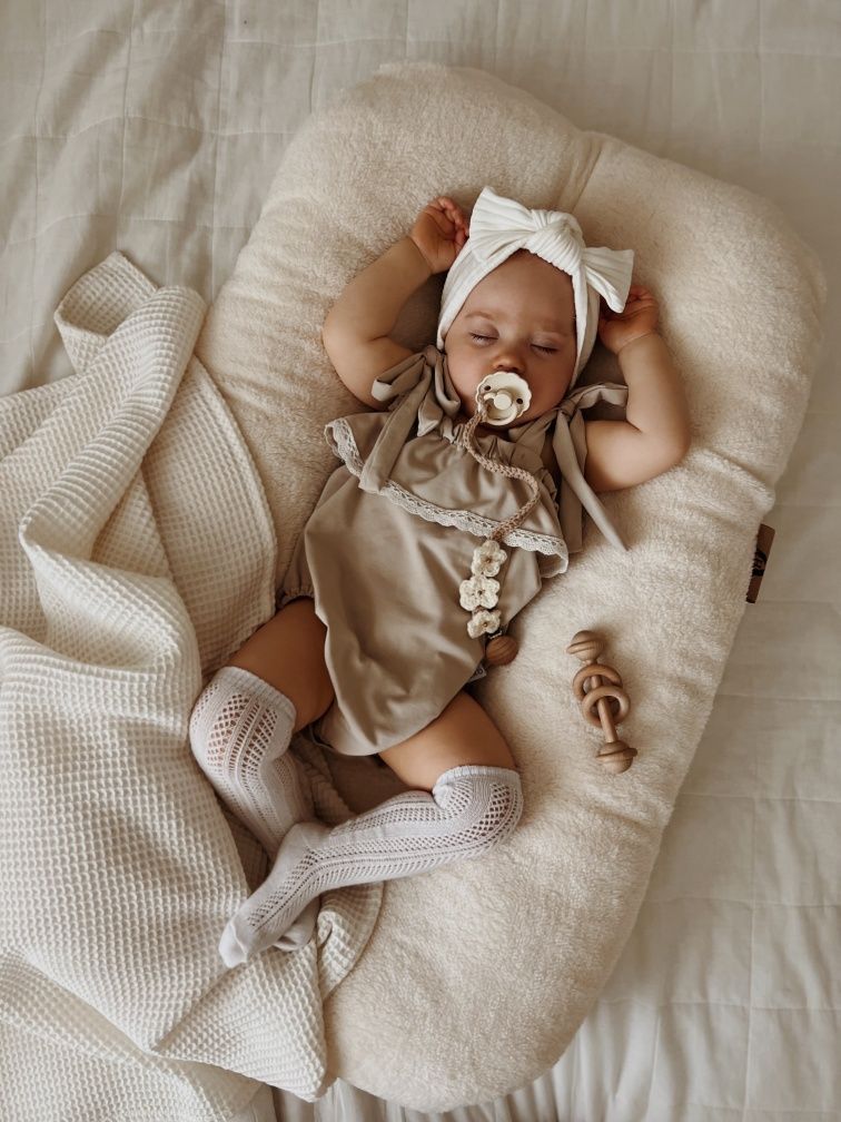 Kokon niemowlęcy me gniazdko niemowlęce snuggle pluszowy teddy