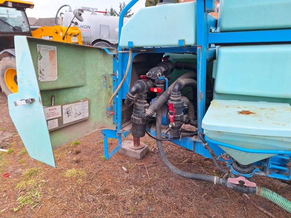 Opryskiwacz Berthoud 21m na części