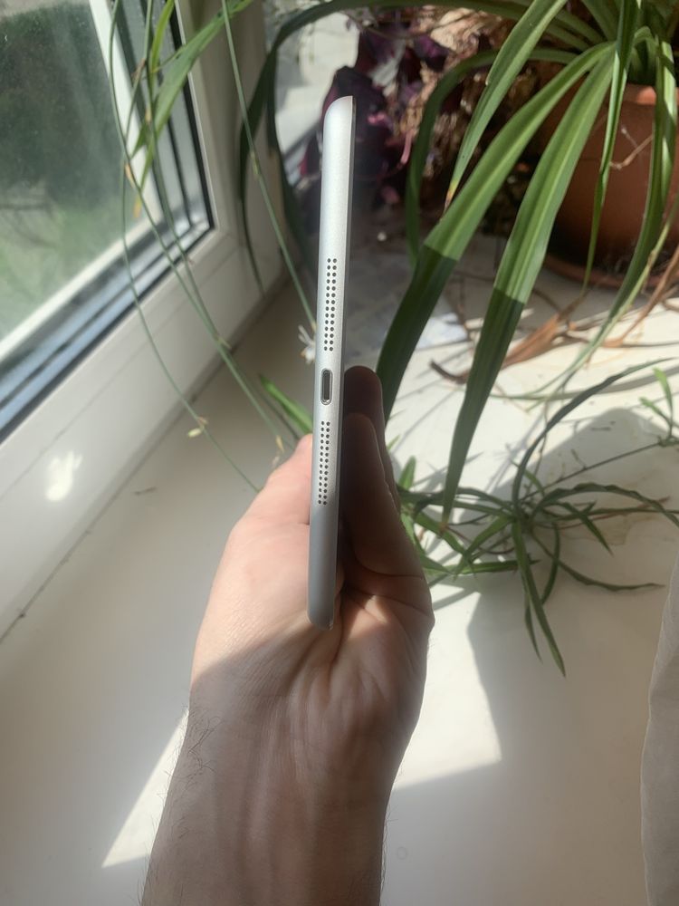 ipad mini 1 отличное состояние