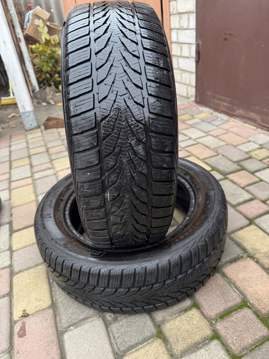 Продам зимню резину Points