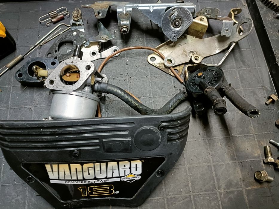 Gaźnik do traktorek kosiarka briggs vanguard 12-20hp Aisam