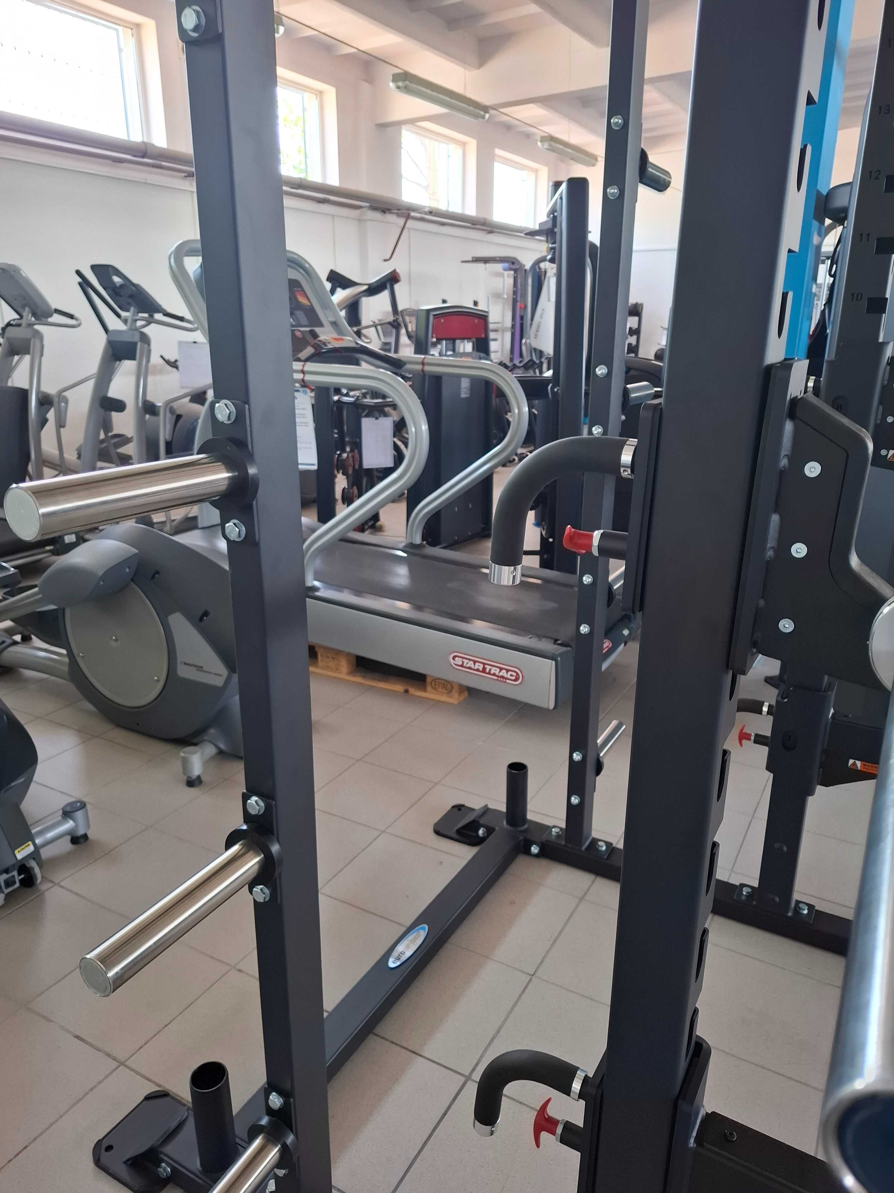 Klatka wielofunkcyjna Half Rack