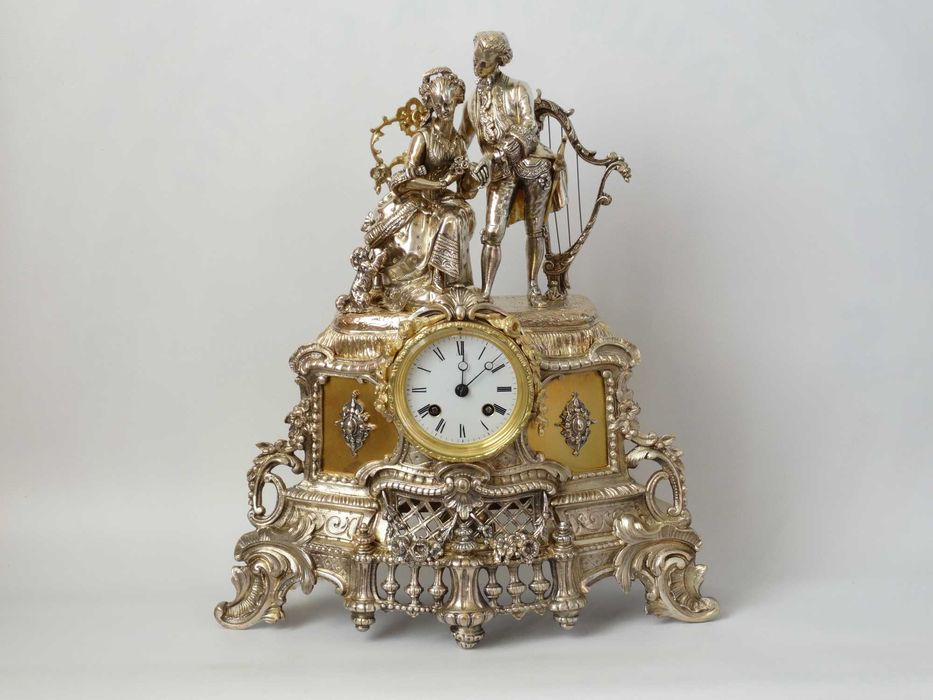 Камінний бронзовий годинник XIX століття в оригінальному срібленні