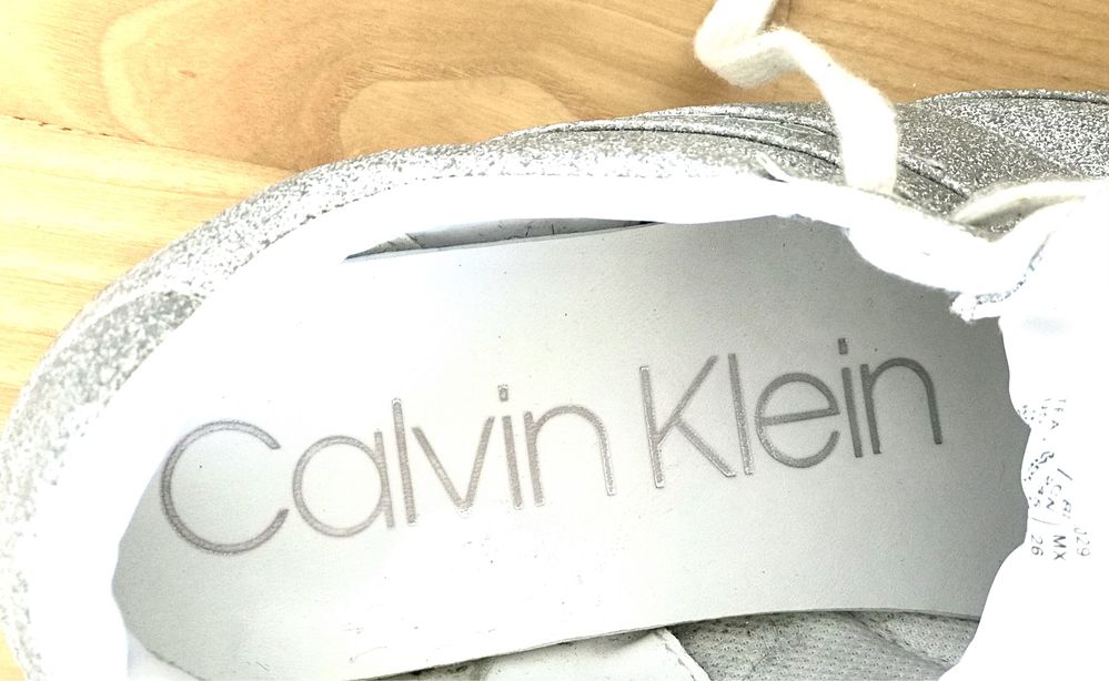 Sneakersy damskie srebrne Calvin Klein rozmiar 39