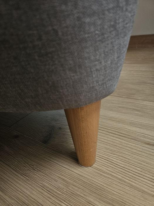 Fotel uszak z podnóżkiem szary, do karmienia