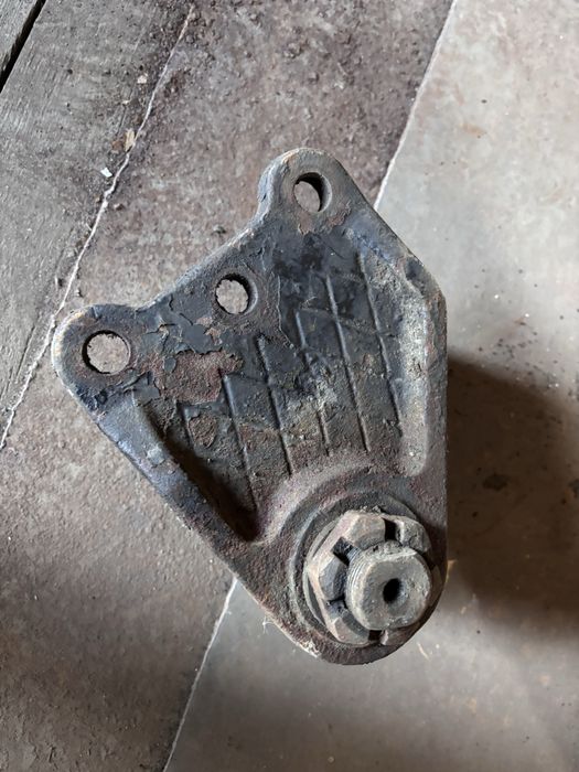 кронштейн дышла прицепа МАЗ