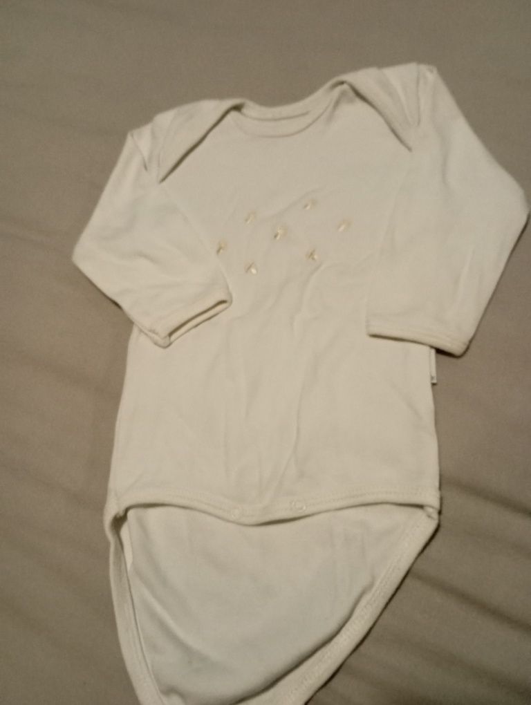 Roupa de bebé, faço entregas pelo CTT