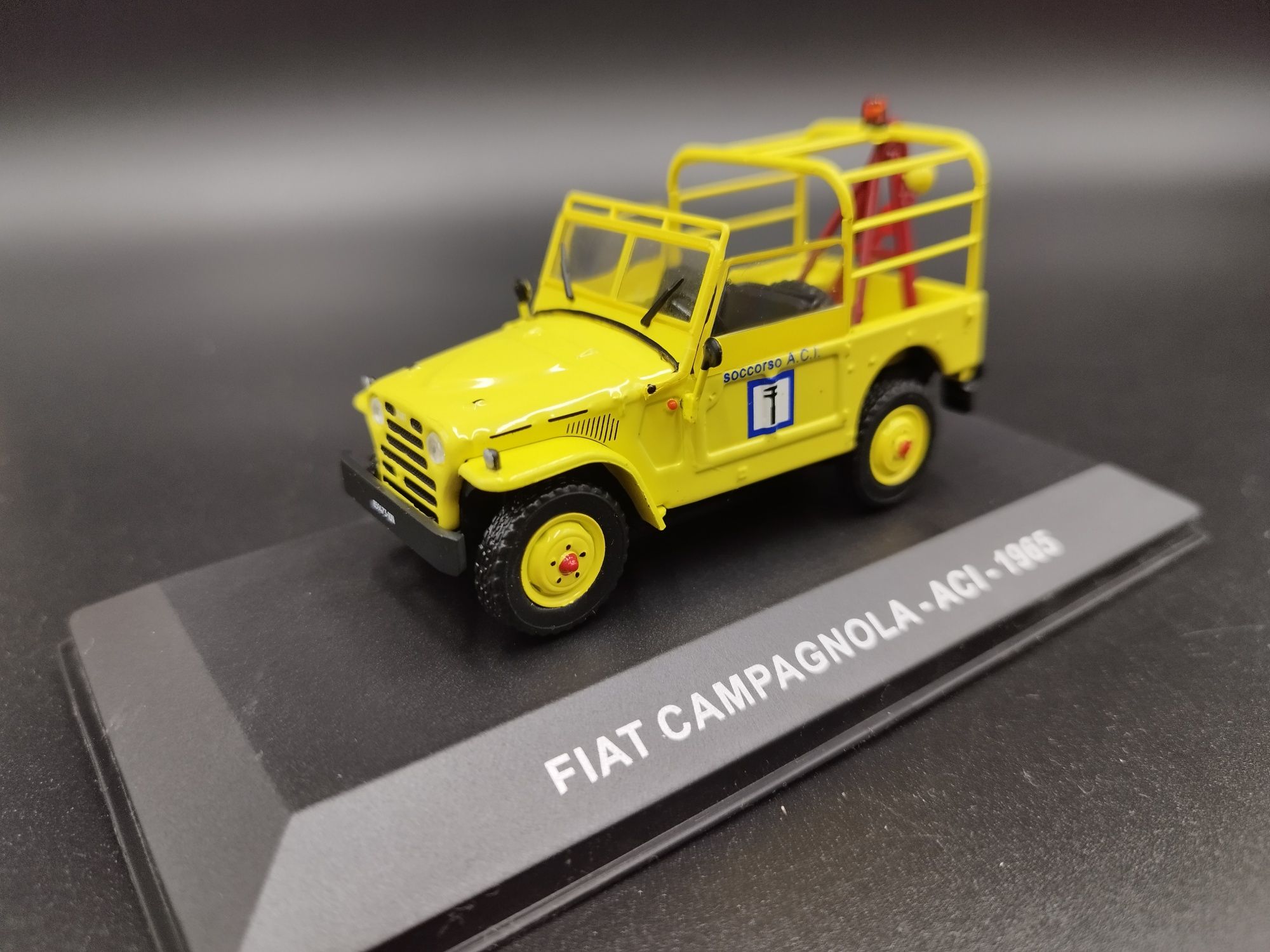 1:43 Altaya Fiat 1965 Campagnola ACI model używany