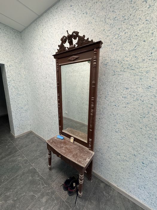 Дзеркало антикварне