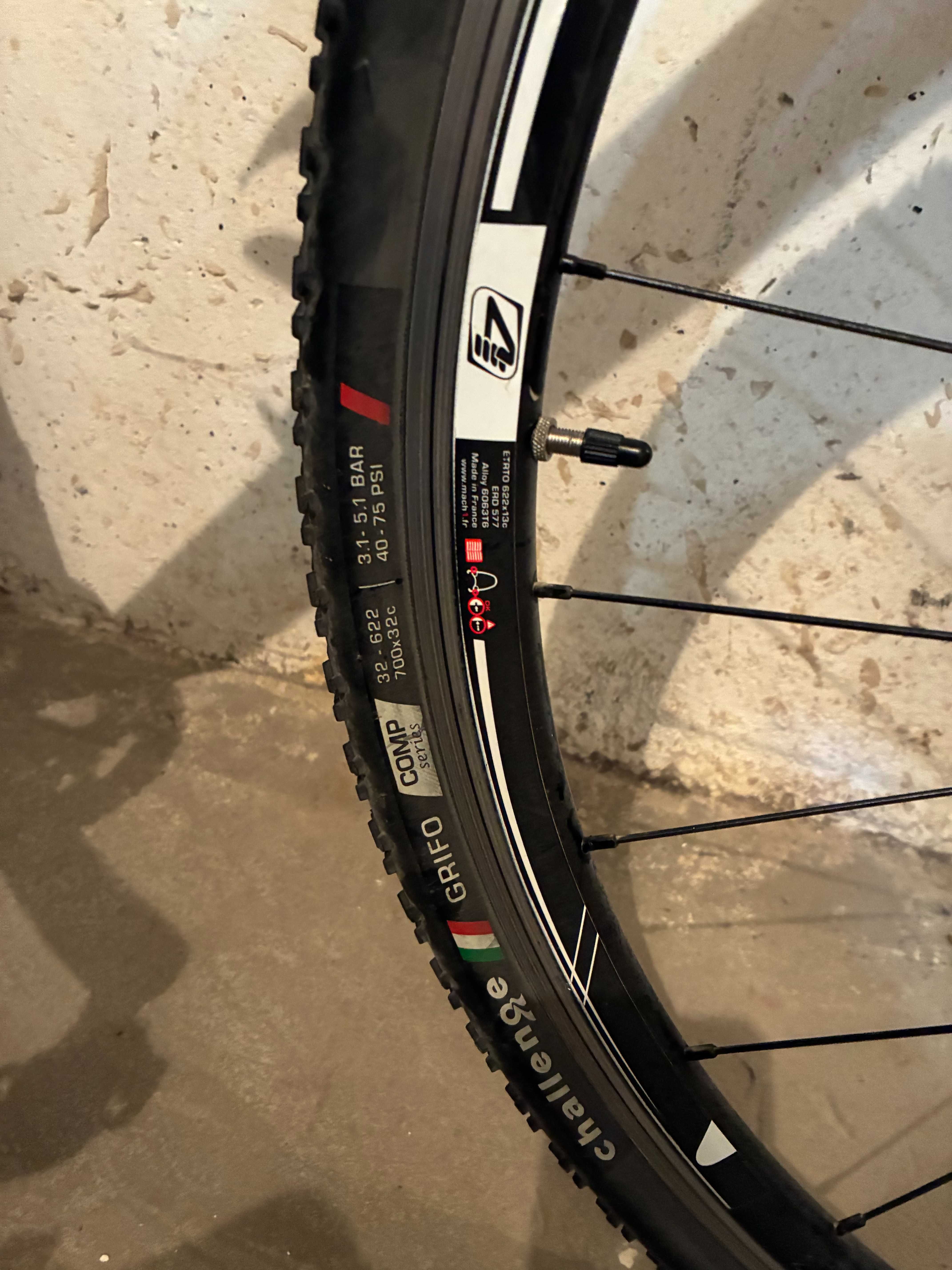 Rower Ridley X-Bow – Gravelcross z karbonowym widelecem, rozmiar L