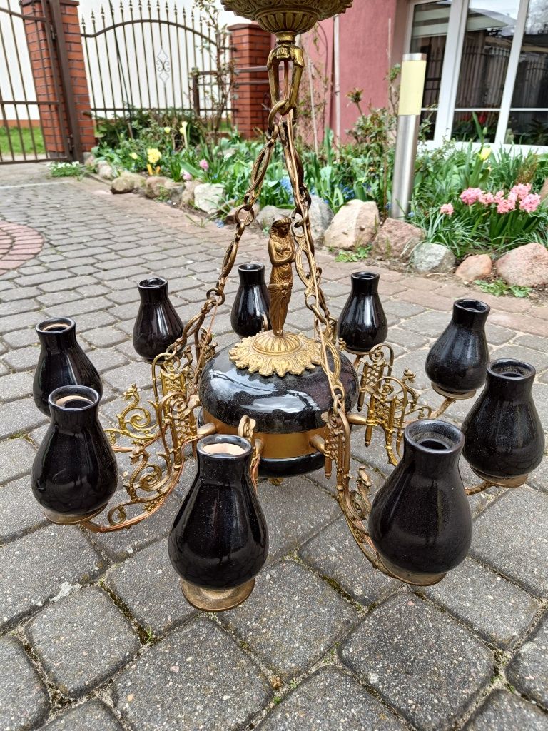Żyrandol mosiężno-ceramiczny