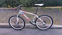 Bike aro 26 branca com 21 marcha