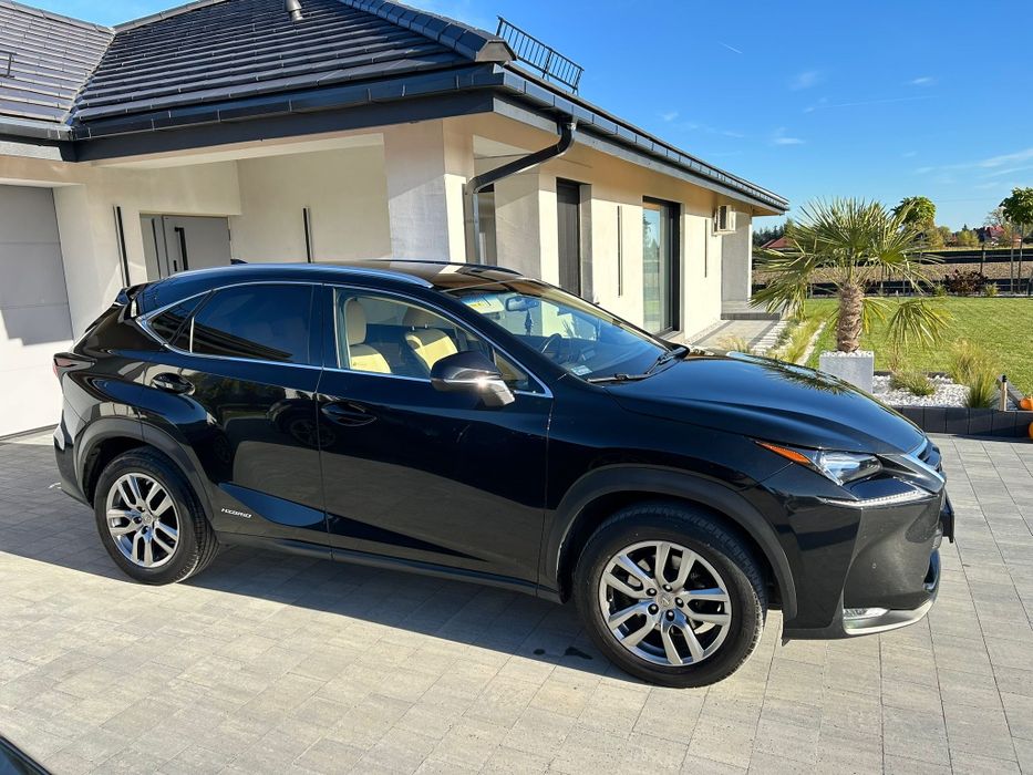 Piękny Lexus NX300h 4x4. HYBRYDA