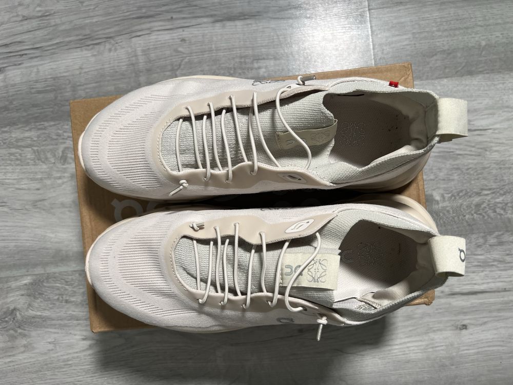 On-Runnig x Lowe