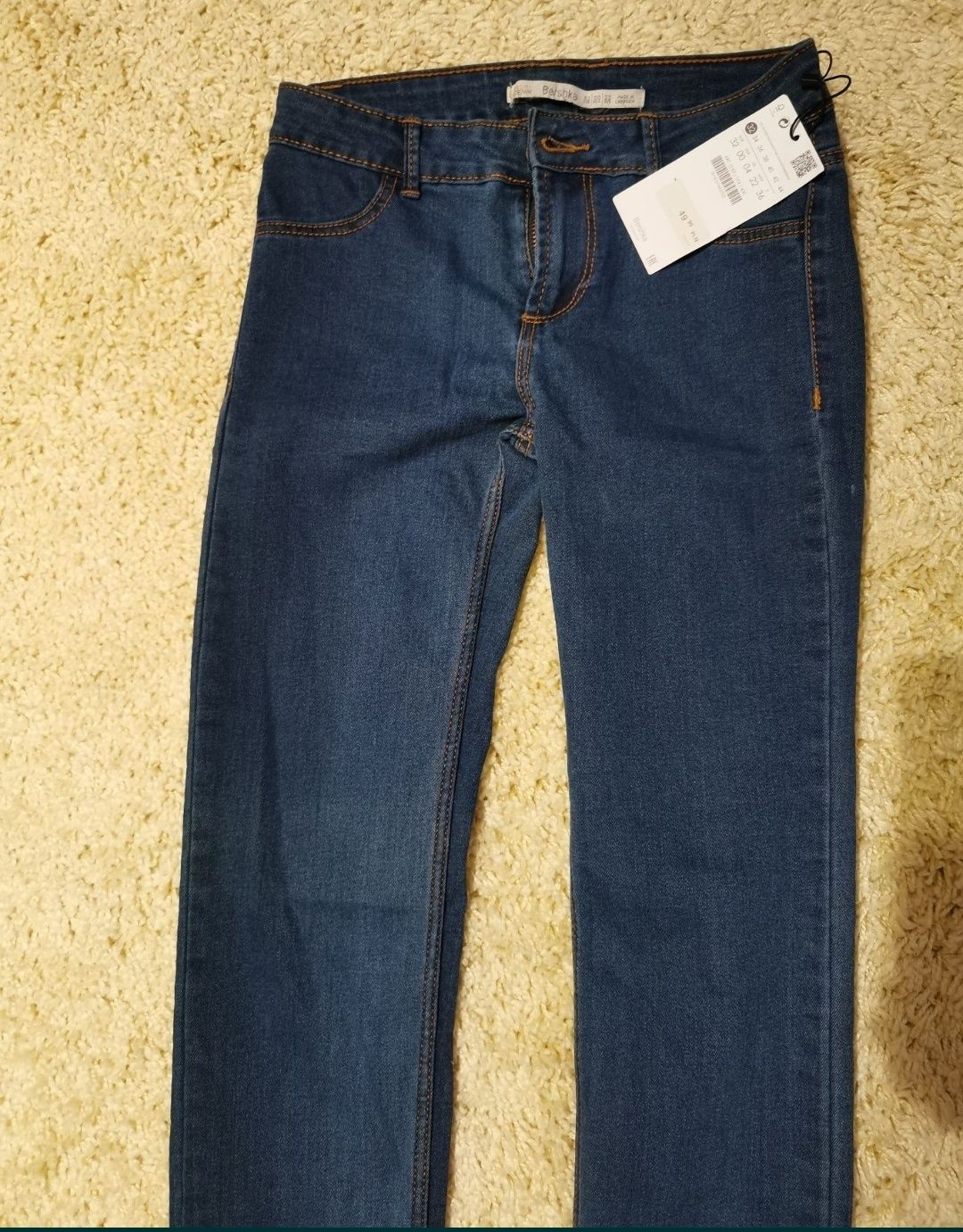 Spodnie rurki niski stan bershka rozm 32