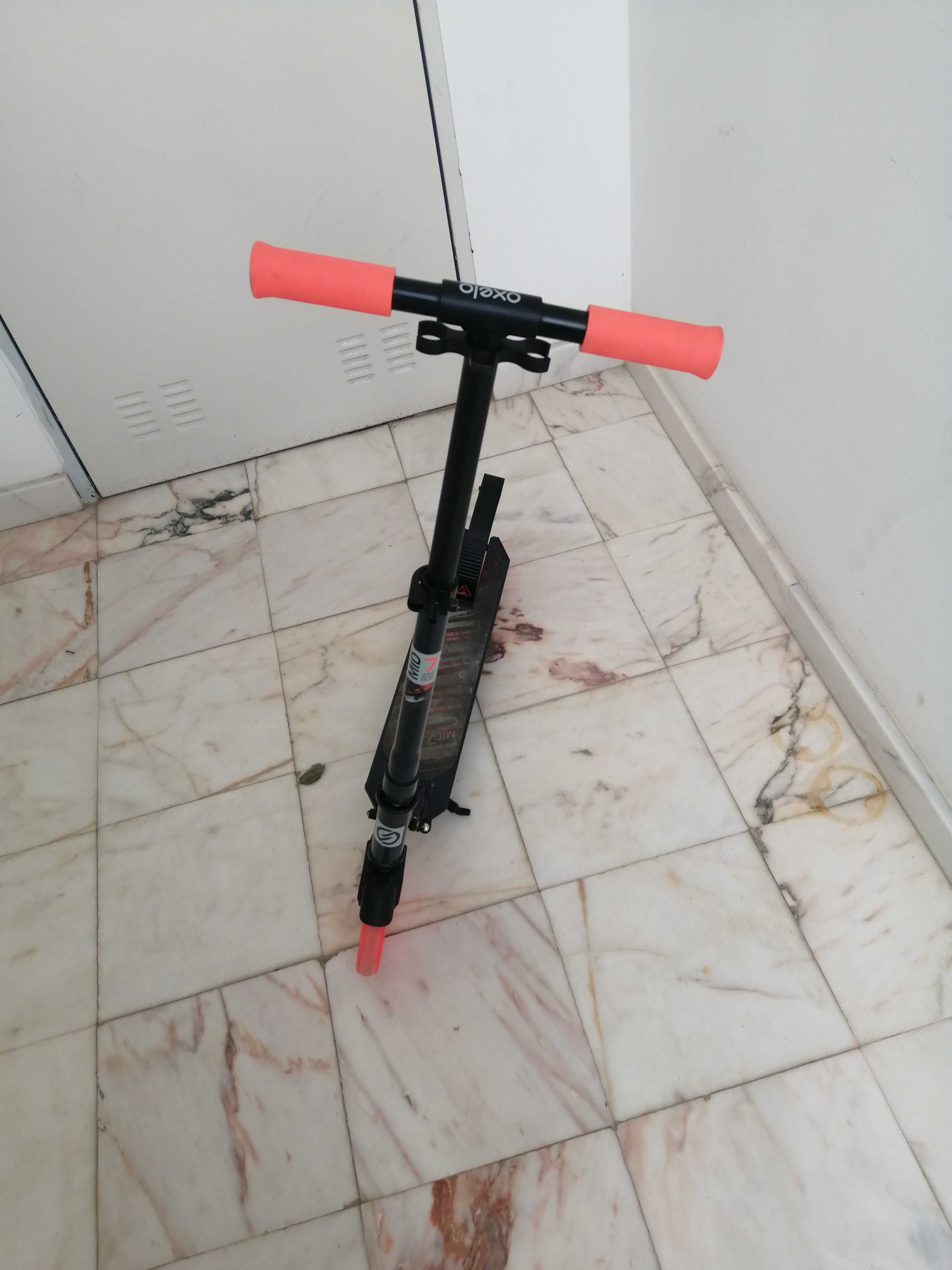2 Trotinete de criança