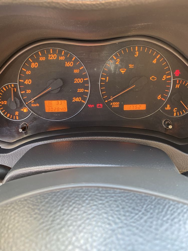 Продам Toyota Avensis