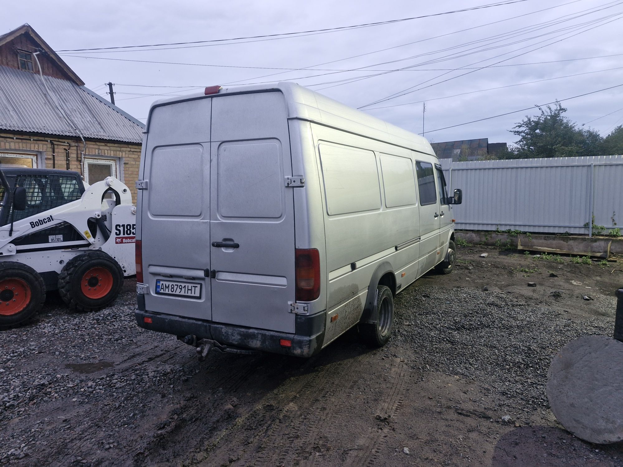 ЛТ 46 2.8сді вантажопасажир 8+1