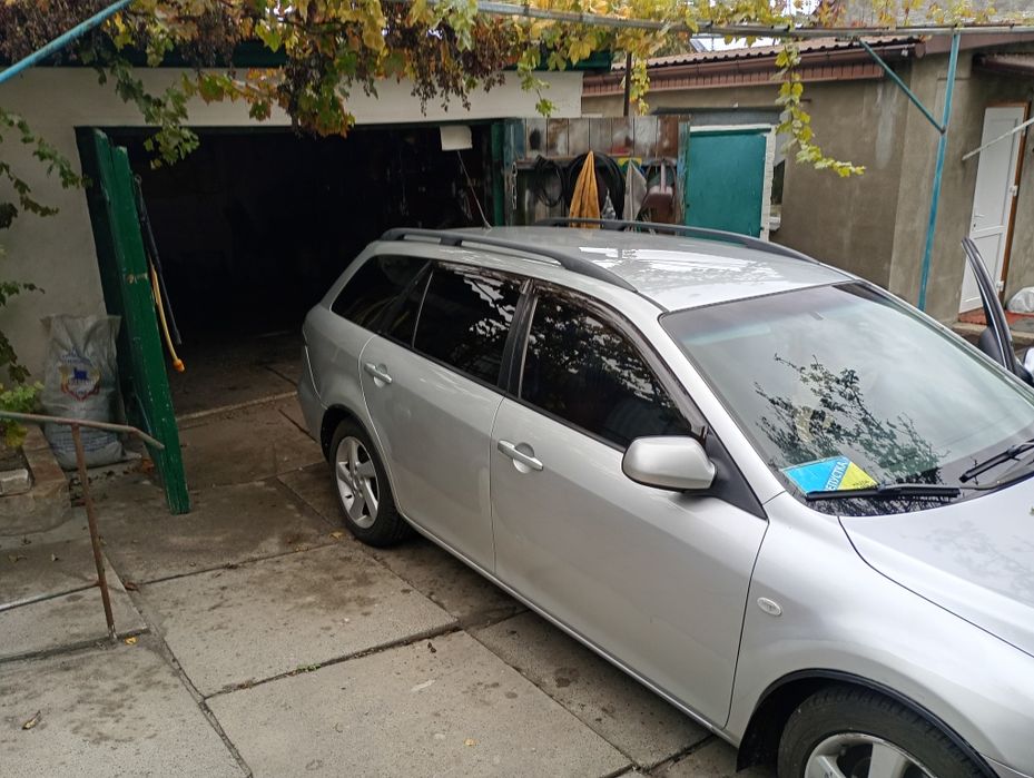 Мазда продаю свое вто.