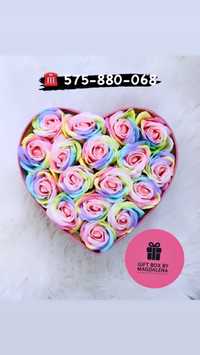 Walentynki Box Serce Premium Róże Flower box Tęczowe róże