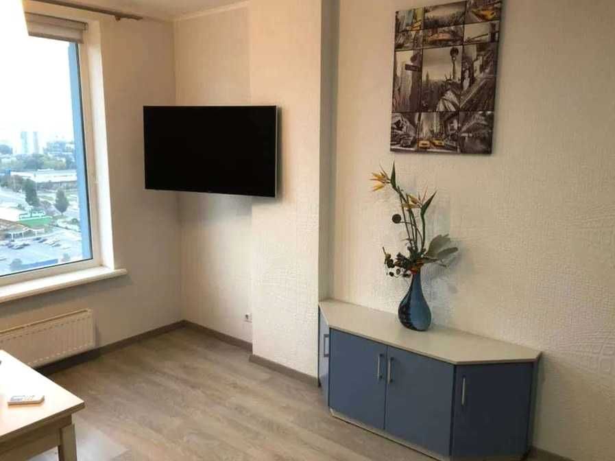 однокімнатну квартиру Урлівська 23, Осокорки, Позняки,