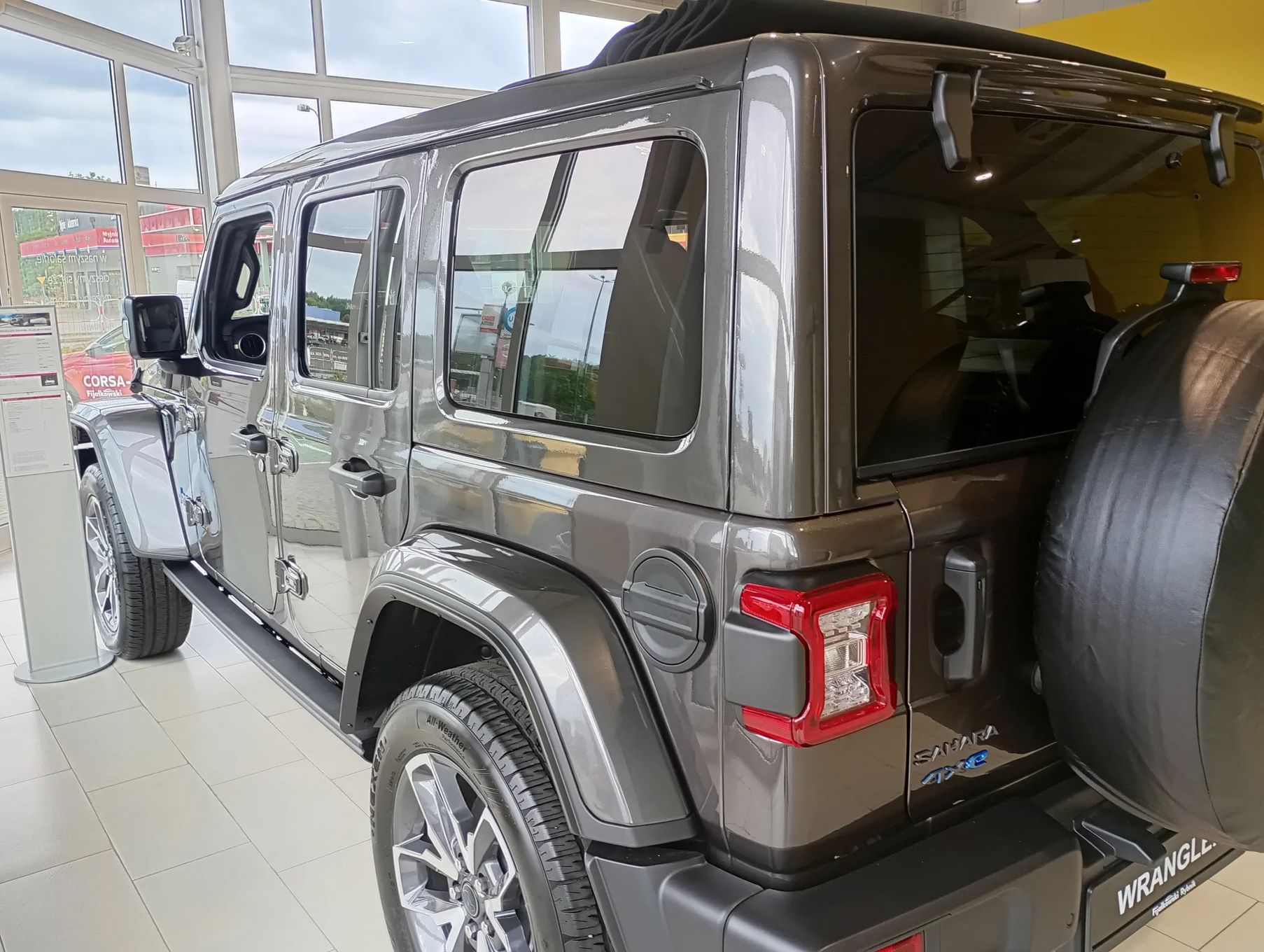 Jeep Wrangler Sahara PHEV rocznik 2025 !!!