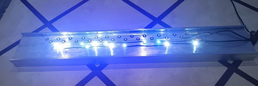 Lampa LED/Radiator aluminiowy 120x19,5x5 cm/lampa LED akwarium/warszta