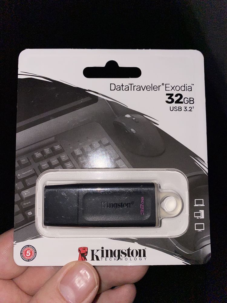 Флешка USB Kingston USB 3.2 Gen 1 DataTraveler Exodia Black DTX/32GB