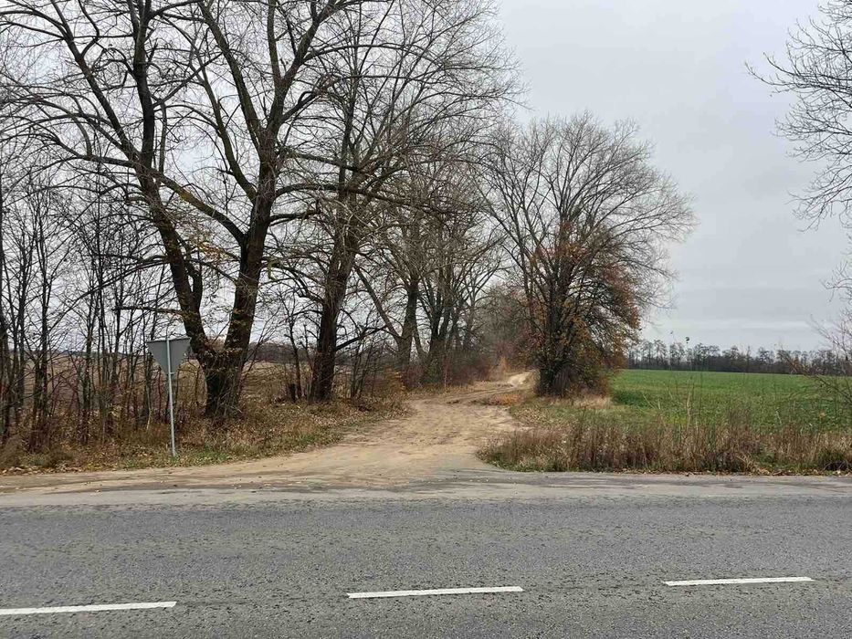 Продається земельна ділянка в с. Іванівка 7811