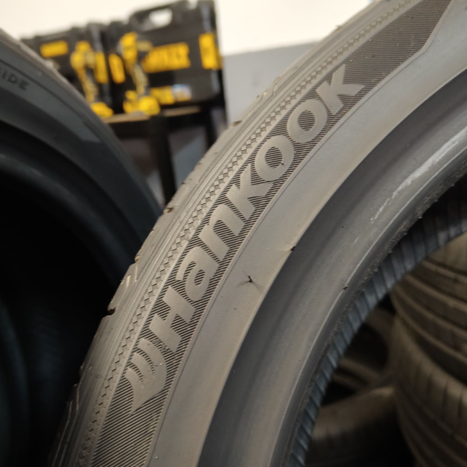 215/45/18 Sprzedam komplet opon letnich Hankook