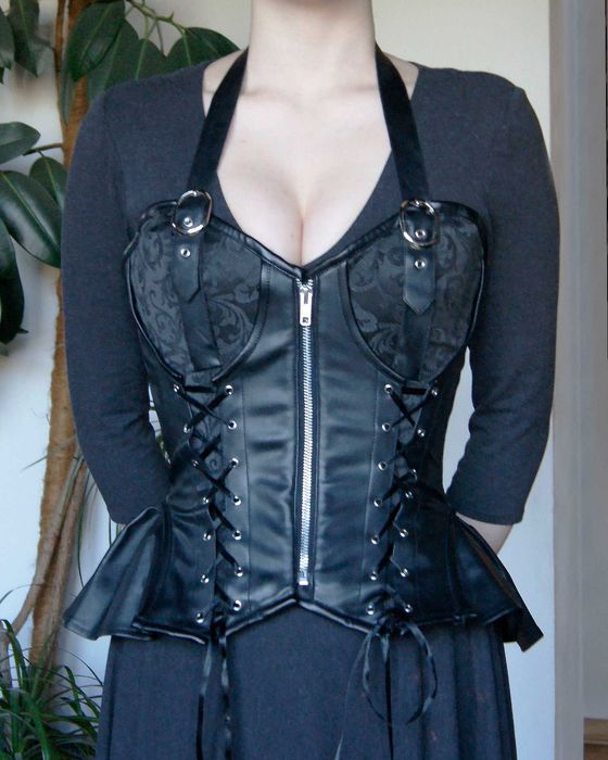 Gorset overbust gotycki/alternatywny