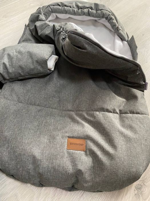 Конверт и комбинезон