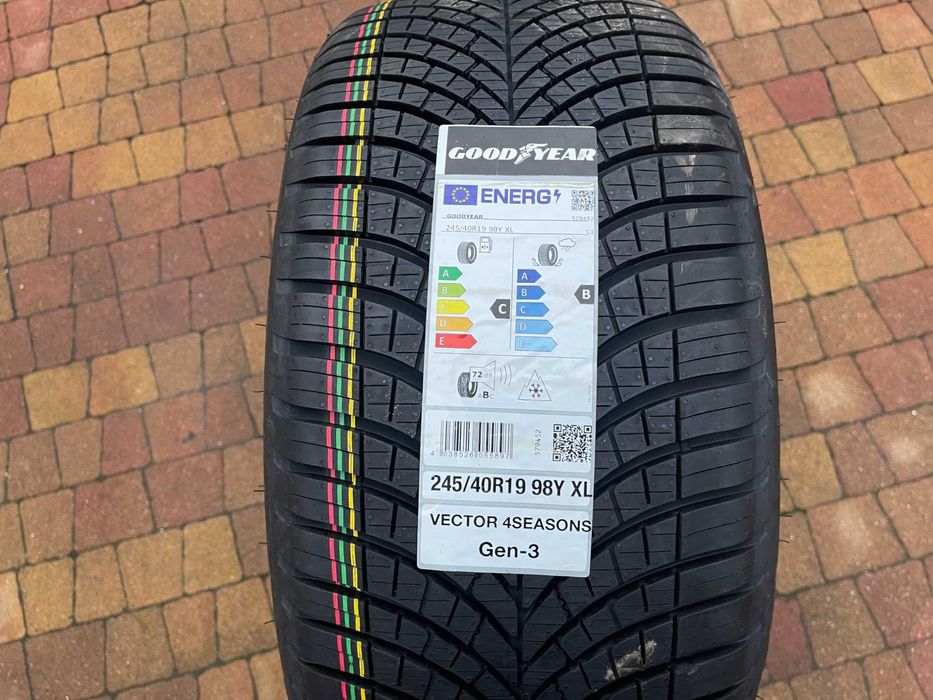 2734. Koła całoroczne Volvo V60 II 5x108 245/40/19 Goodyear nowe 2024r